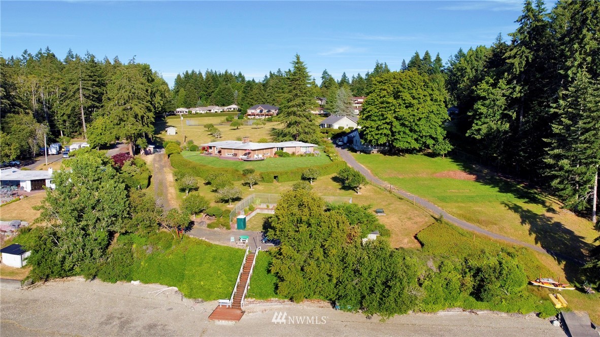 7047 Cooper Point Road Northwest Olympia, WA 98502 - Photo 15 of 40 Gallery Image 15