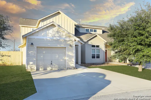 $1,600 | 223 Circle Court, Unit 223, Pleasanton, TX 78064