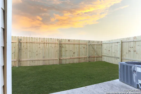 $1,600 | 223 Circle Court, Unit 223, Pleasanton, TX 78064