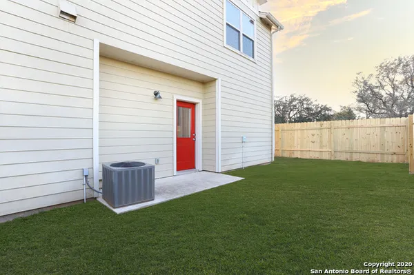 $1,600 | 223 Circle Court, Unit 223, Pleasanton, TX 78064