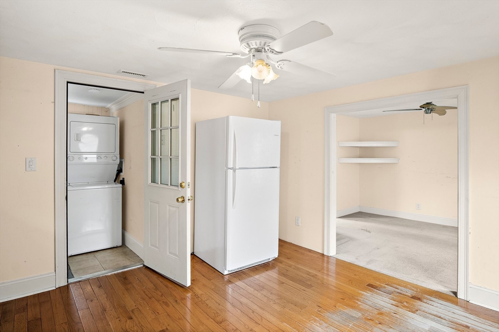 33 Jacobs Street Peabody, MA 01960 - Photo 7 of 29