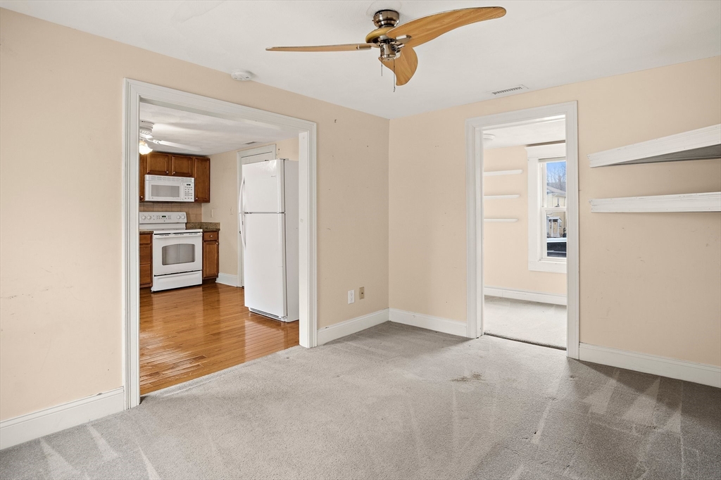 33 Jacobs Street Peabody, MA 01960 - Photo 8 of 29