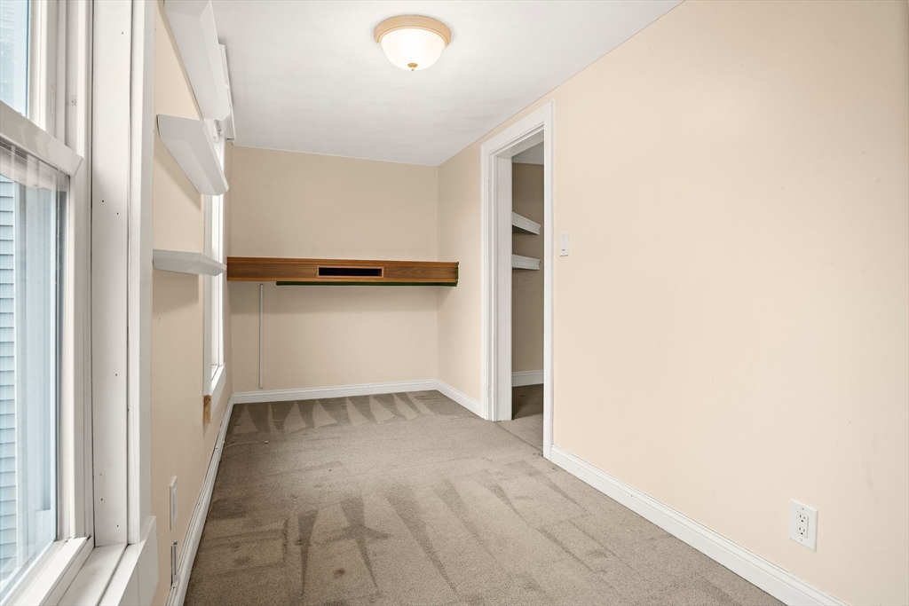 33 Jacobs Street Peabody, MA 01960 - Photo 10 of 29