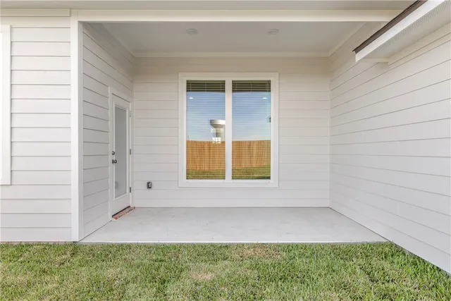 $365,400 | 1941 Pinemont View Drive, Bryan, TX 77807