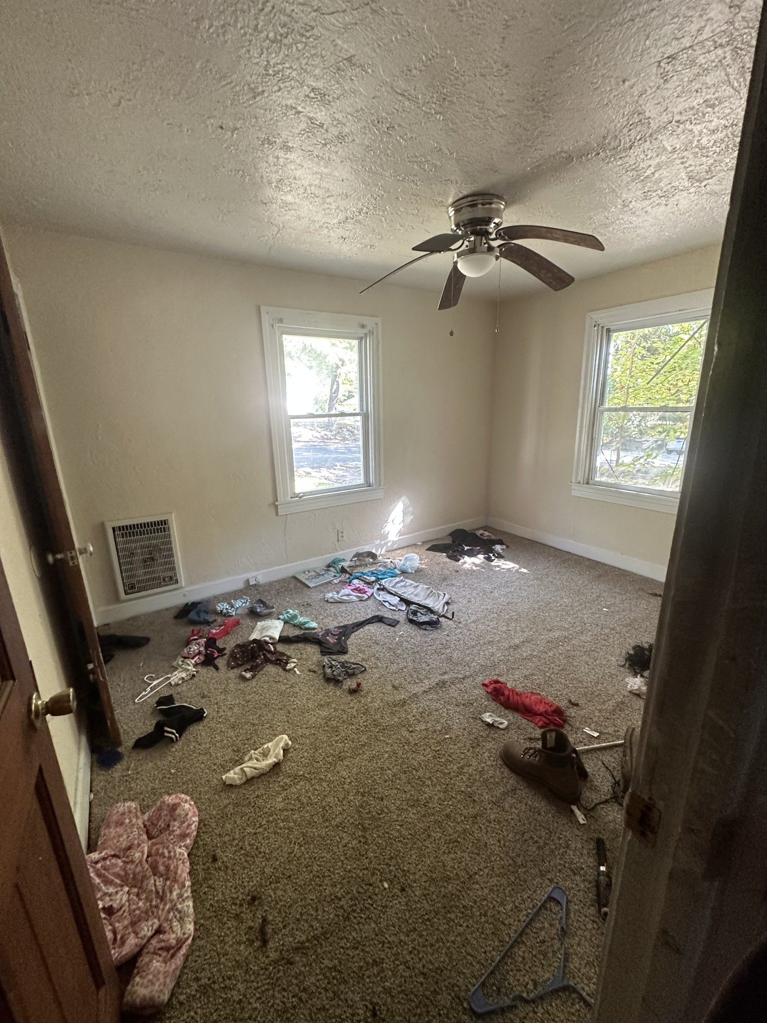 9 Proctor Drive Clarksville, TN 37043 - Photo 6 of 11 a very nice looking room with a bed