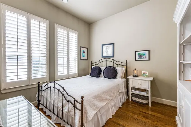 $469,900 | 7333 Valley View Lane, Unit 304, Dallas, TX 75240