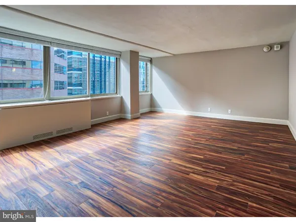 $3,716 | 1815 John F Kennedy Boulevard, Unit 2513, Philadelphia, PA 19103