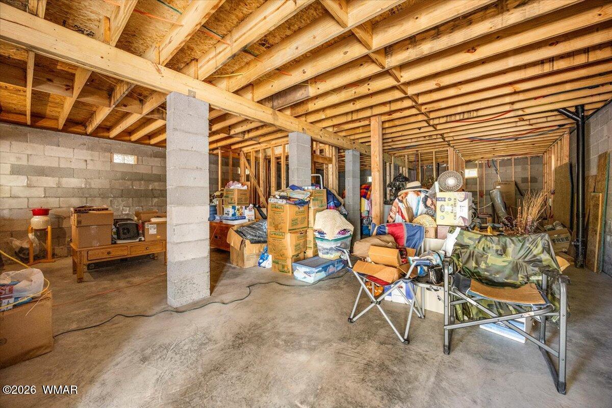 6 County Road Alpine, AZ 85920 - Photo 21 of 33 a view of a room with gym equipment