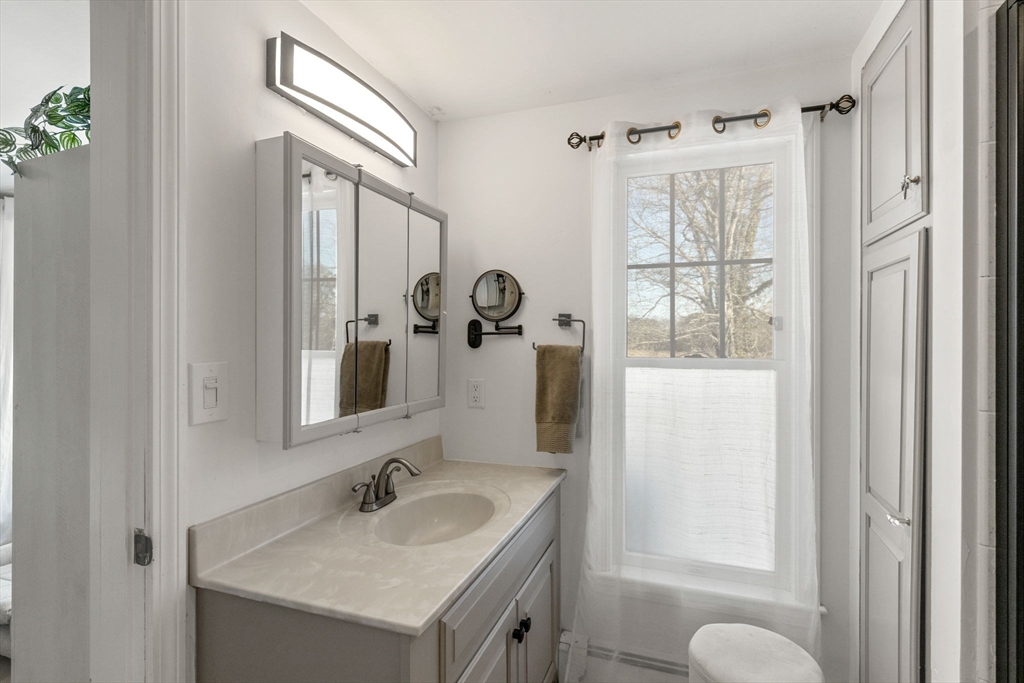 138 Chase Hyannis, MA 02601 - Photo 21 of 41