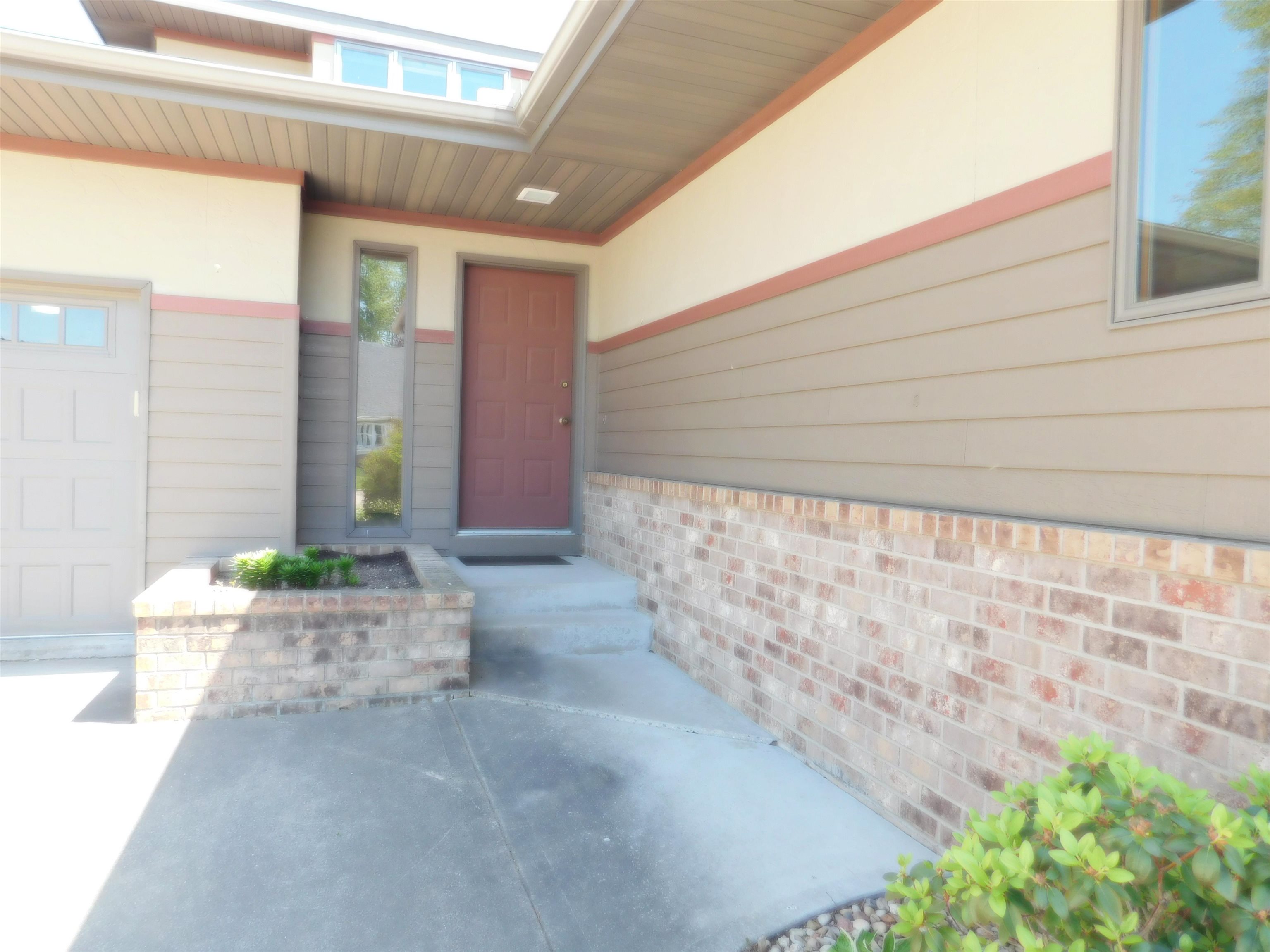 555 North Washington Street Spring Green, WI 53588 - Photo 2 of 52