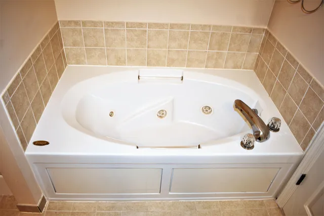 $1,700 | 609 Powell Drive, Dundee, MI 48131