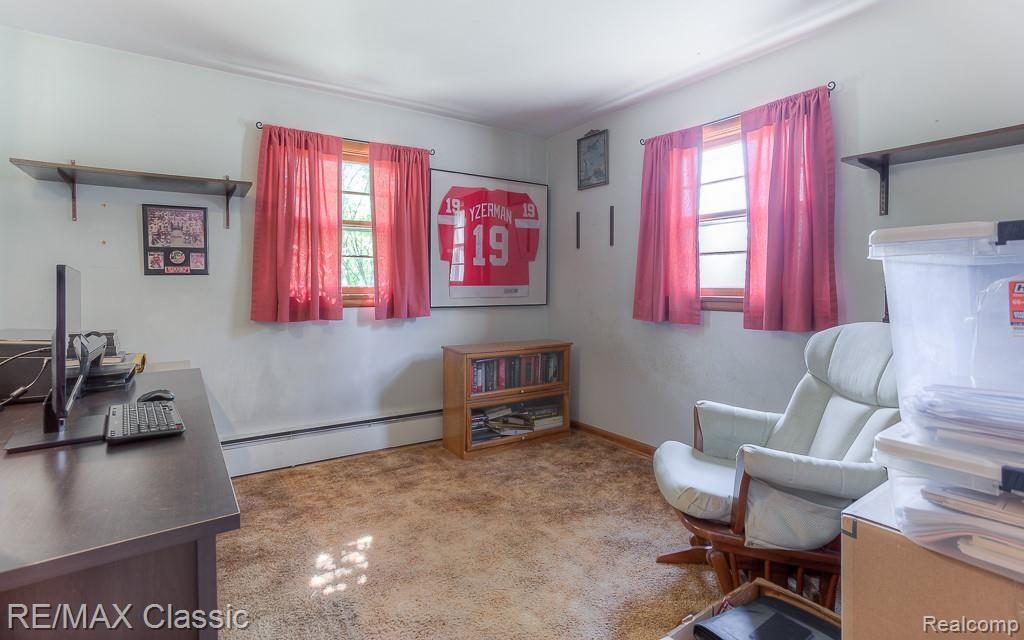 18231 Sumpter Road Belleville, MI 48111 - Photo 21 of 30 18231 sumpter interiors (11).jpg