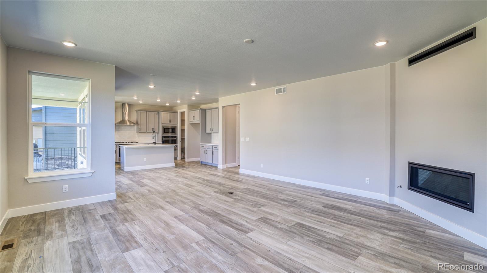 3978 North Buchanan Way Aurora, CO 80019 - Photo 12 of 31