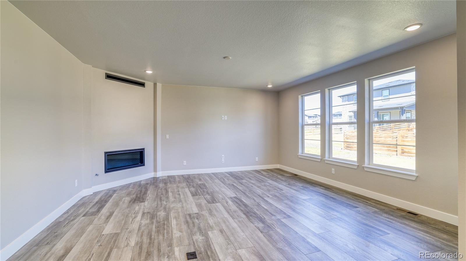 3978 North Buchanan Way Aurora, CO 80019 - Photo 13 of 31