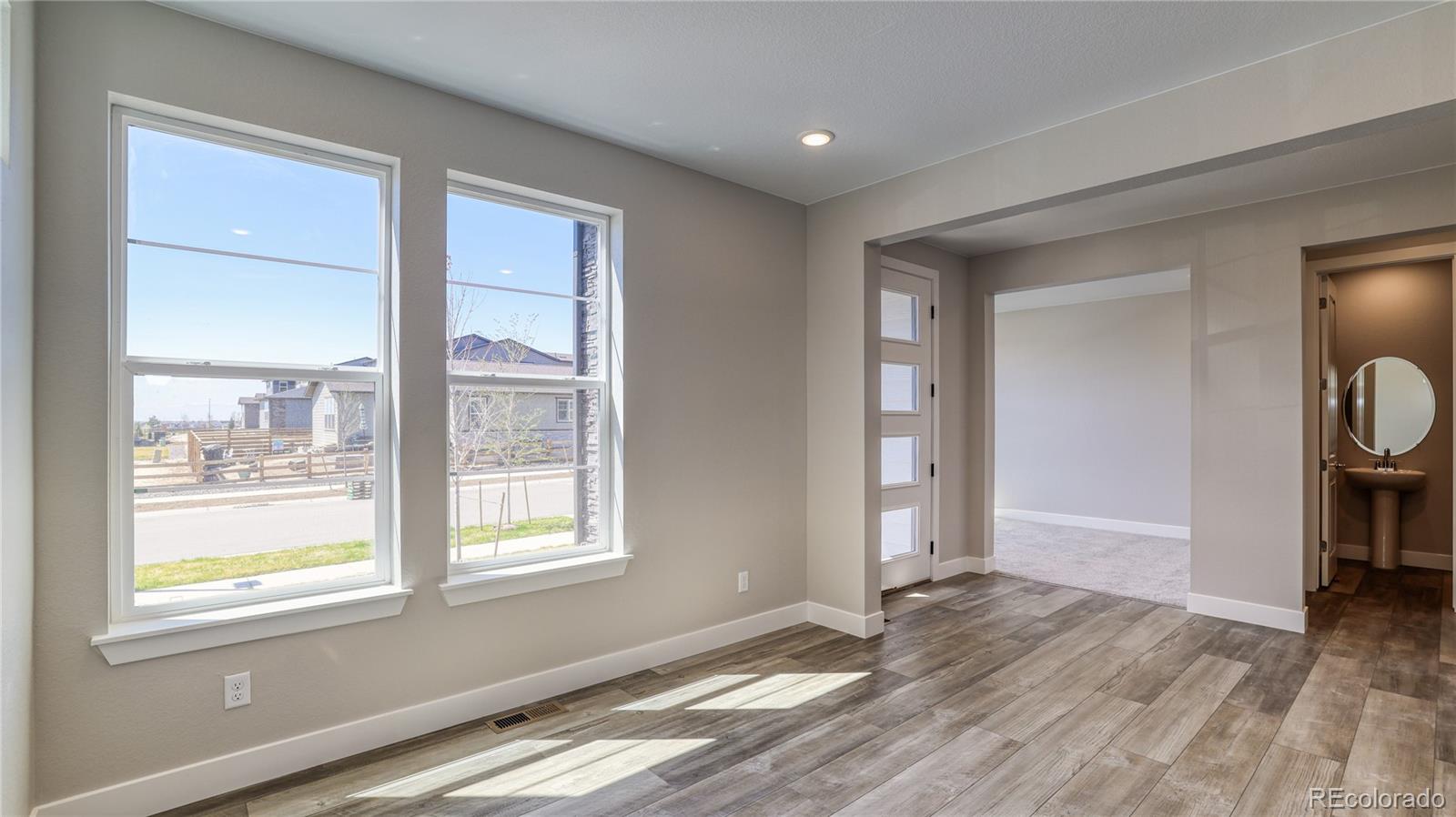 3978 North Buchanan Way Aurora, CO 80019 - Photo 15 of 31