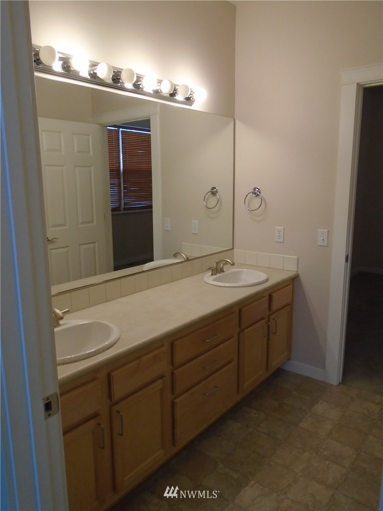 4159 Britton Loop Road Bellingham, WA 98226 - Photo 14 of 25 Gallery Image 14
