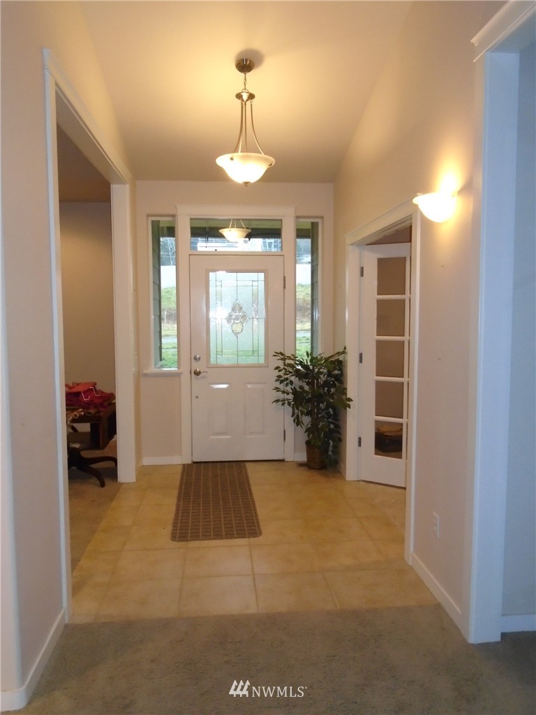 4159 Britton Loop Road Bellingham, WA 98226 - Photo 3 of 25 Gallery Image 3