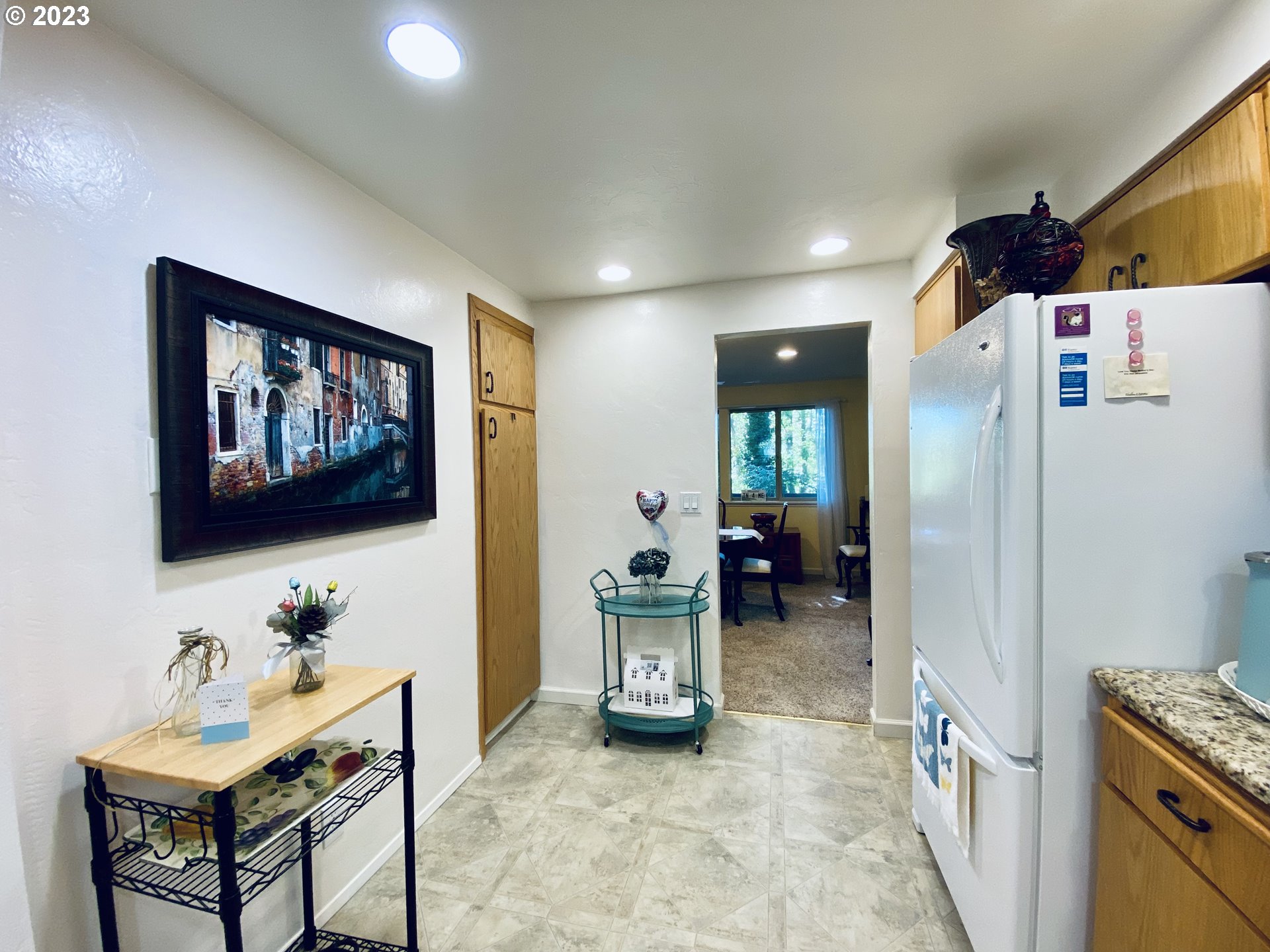 2252 Ridgeway Drive Eugene, OR 97401 - Photo 11 of 45 Gallery Image 11