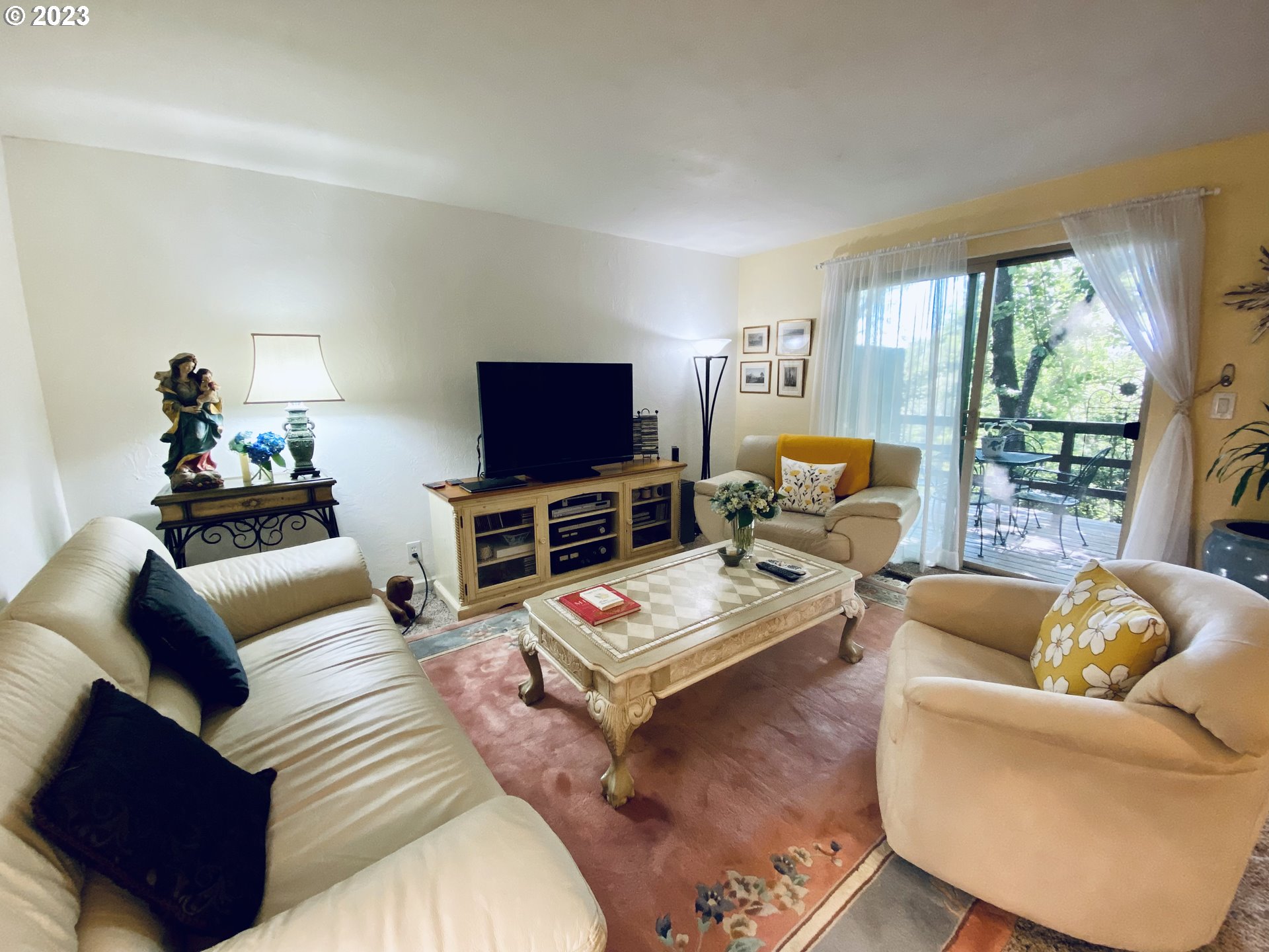 2252 Ridgeway Drive Eugene, OR 97401 - Photo 17 of 45 Gallery Image 17