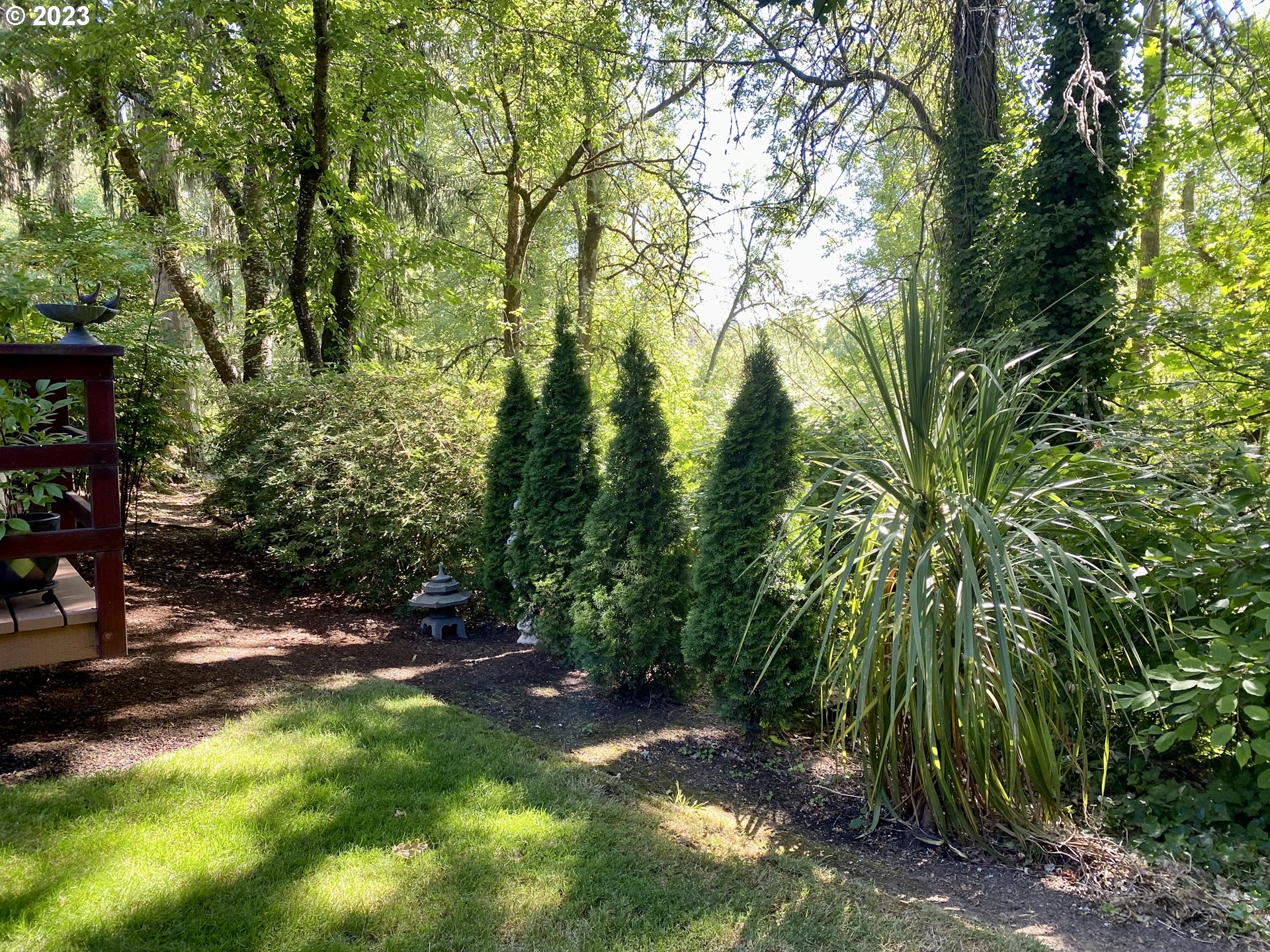 2252 Ridgeway Drive Eugene, OR 97401 - Photo 43 of 45 Gallery Image 43