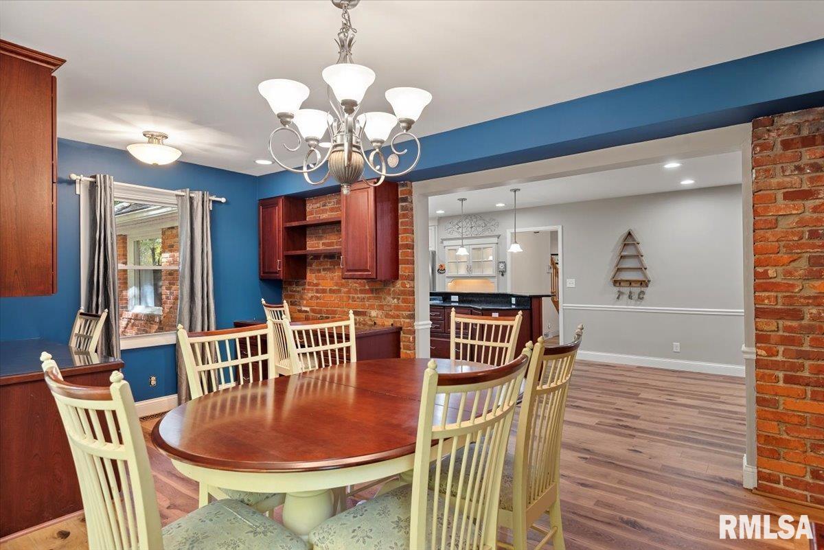 929 Roanoke Drive Springfield, IL 62702 - Photo 18 of 48