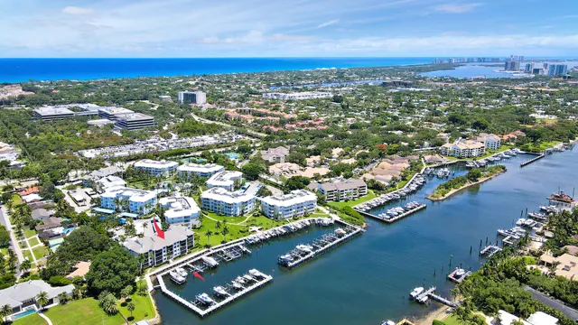 $1,460,000 | 543 Bay Colony Drive North, Unit SLIP 8, Juno Beach, FL 33408