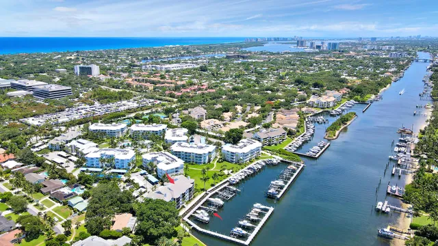 $1,460,000 | 543 Bay Colony Drive North, Unit SLIP 8, Juno Beach, FL 33408