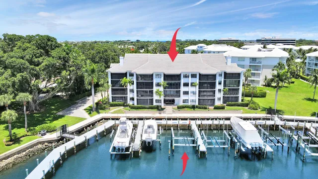 $1,460,000 | 543 Bay Colony Drive North, Unit SLIP 8, Juno Beach, FL 33408