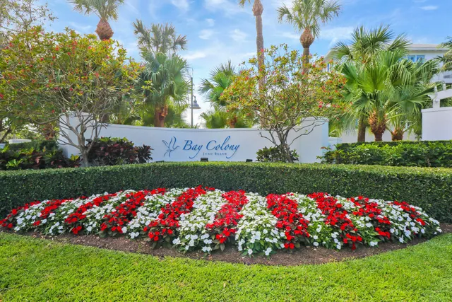 $1,460,000 | 543 Bay Colony Drive North, Unit SLIP 8, Juno Beach, FL 33408