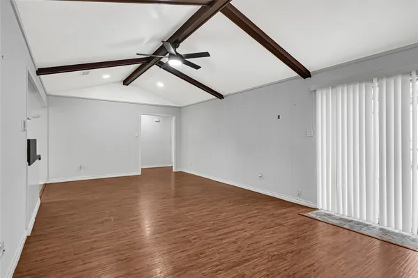 $1,990 | 1014 Robinson Street, Alvin, TX 77511