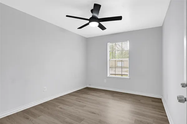 $1,990 | 1014 Robinson Street, Alvin, TX 77511