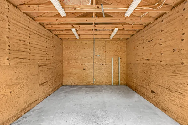 $1,990 | 1014 Robinson Street, Alvin, TX 77511