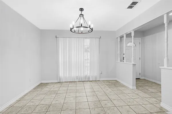 $1,990 | 1014 Robinson Street, Alvin, TX 77511