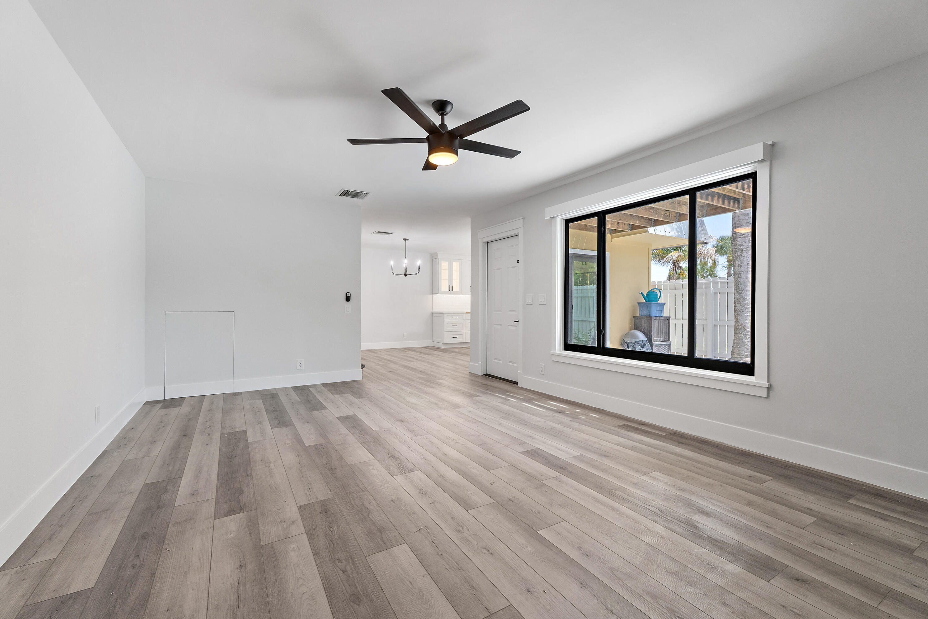 141 East Riverside Drive, Unit 6A Jupiter, FL 33469 - Photo 10 of 41 035-141ERiversideDr-A6-Jupiter-FULL