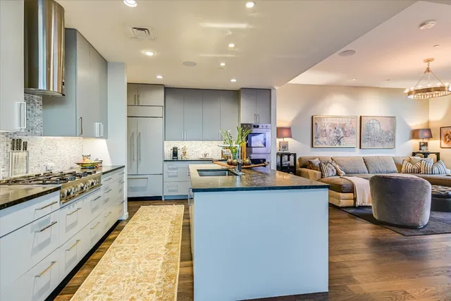 $3,495,000 | 200 Congress Avenue, Unit 35AC, Austin, TX 78701