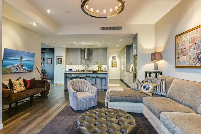 $3,495,000 | 200 Congress Avenue, Unit 35AC, Austin, TX 78701