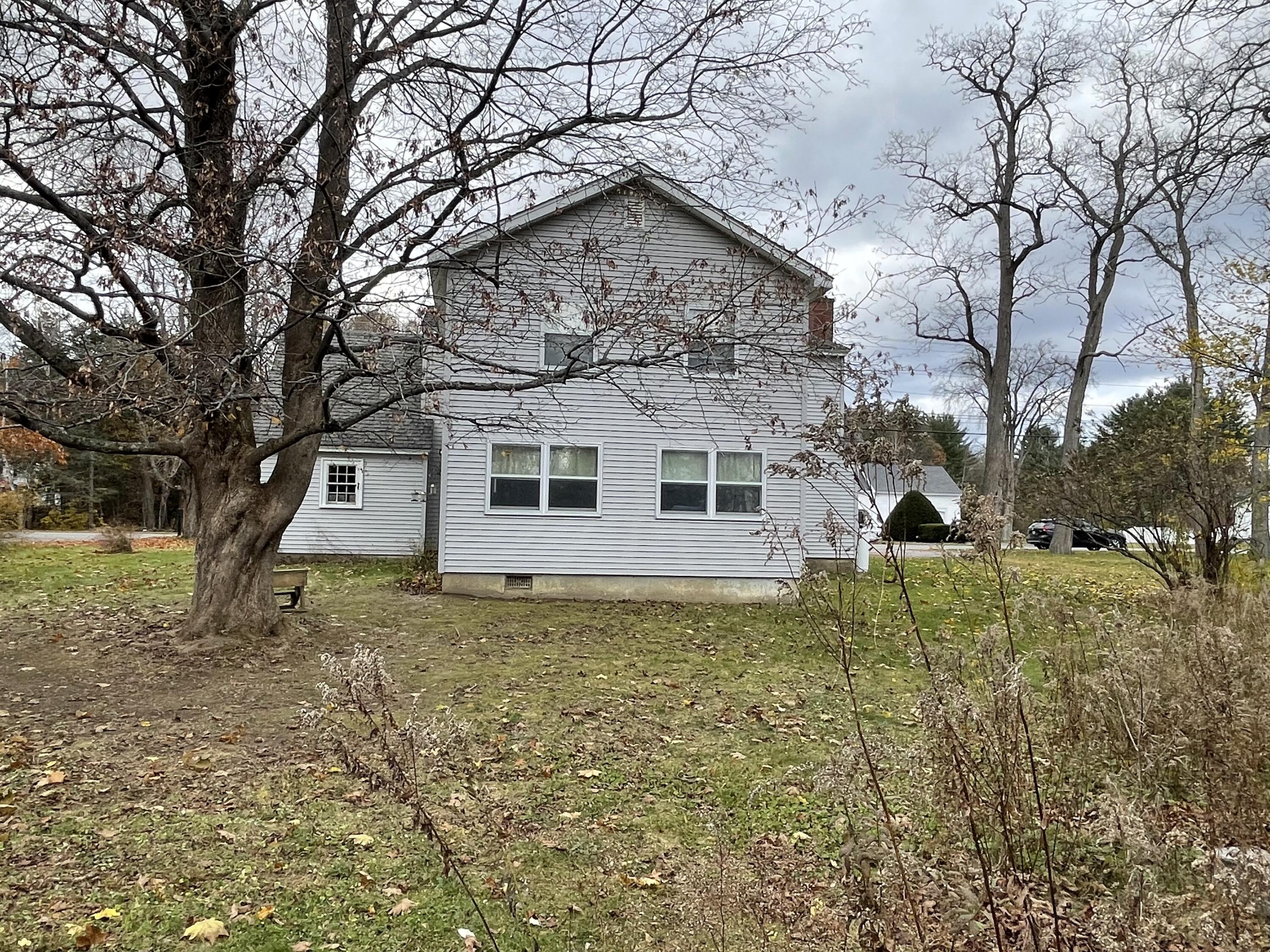 1331 State Street Bangor, ME 04401 - Photo 8 of 37 1827AFC9-4B1B-4ECB-94BE-2AE52240AFBE