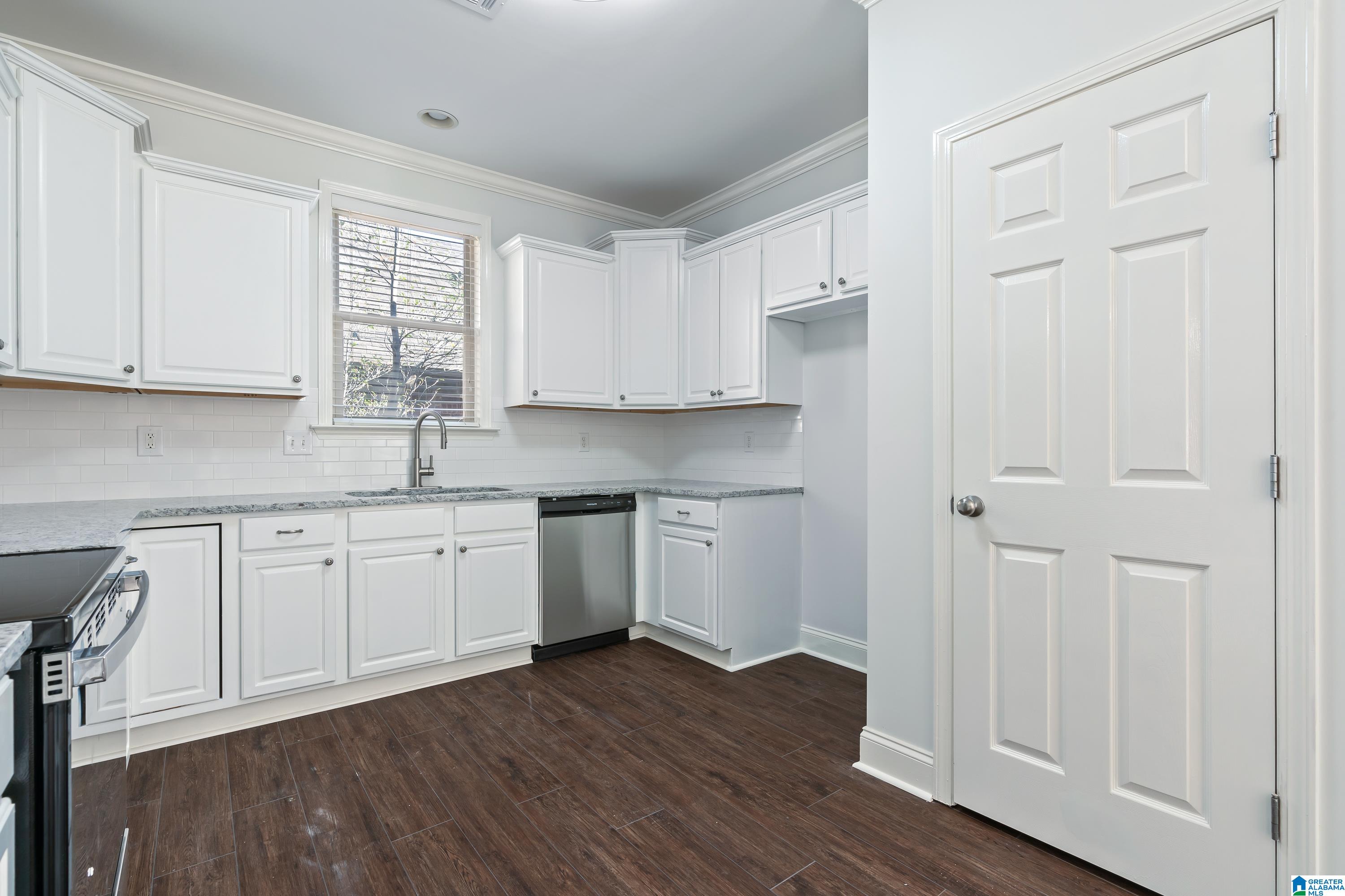 5719 Park Side Road Birmingham, AL 35244 - Photo 11 of 32