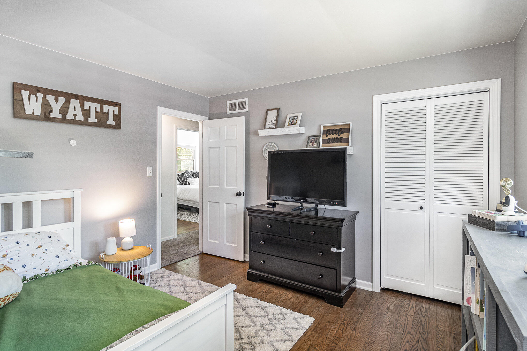 9125 Walnut Drive Munster, IN 46321 - Photo 20 of 36 2038x1359