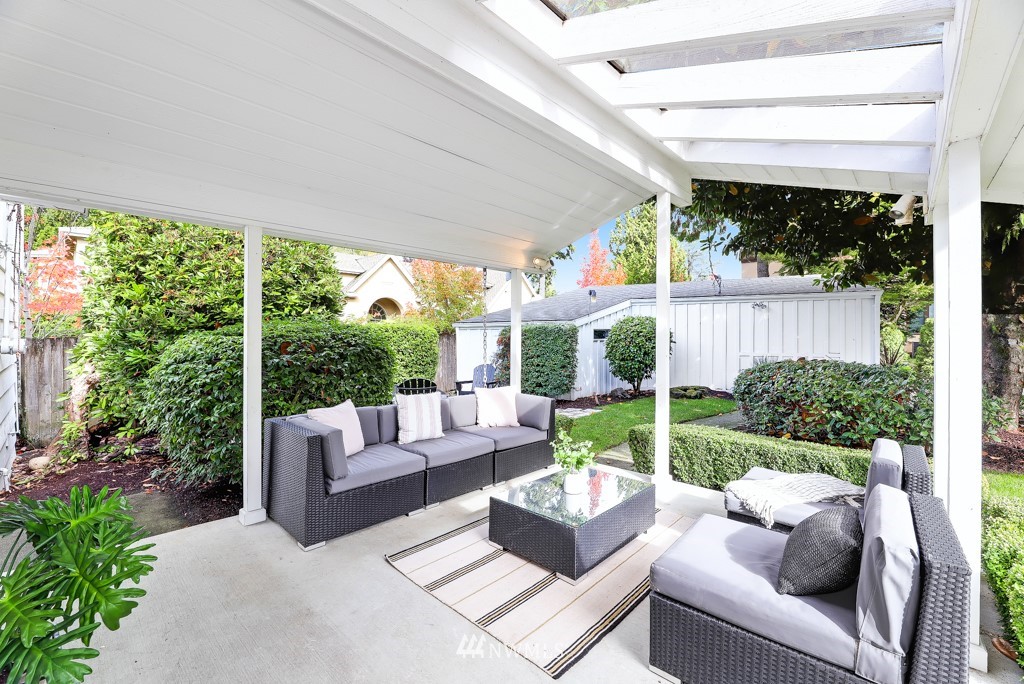 3605 Evergreen Point Road Medina, WA 98039 - Photo 23 of 25 a view of an chairs and table in the garden