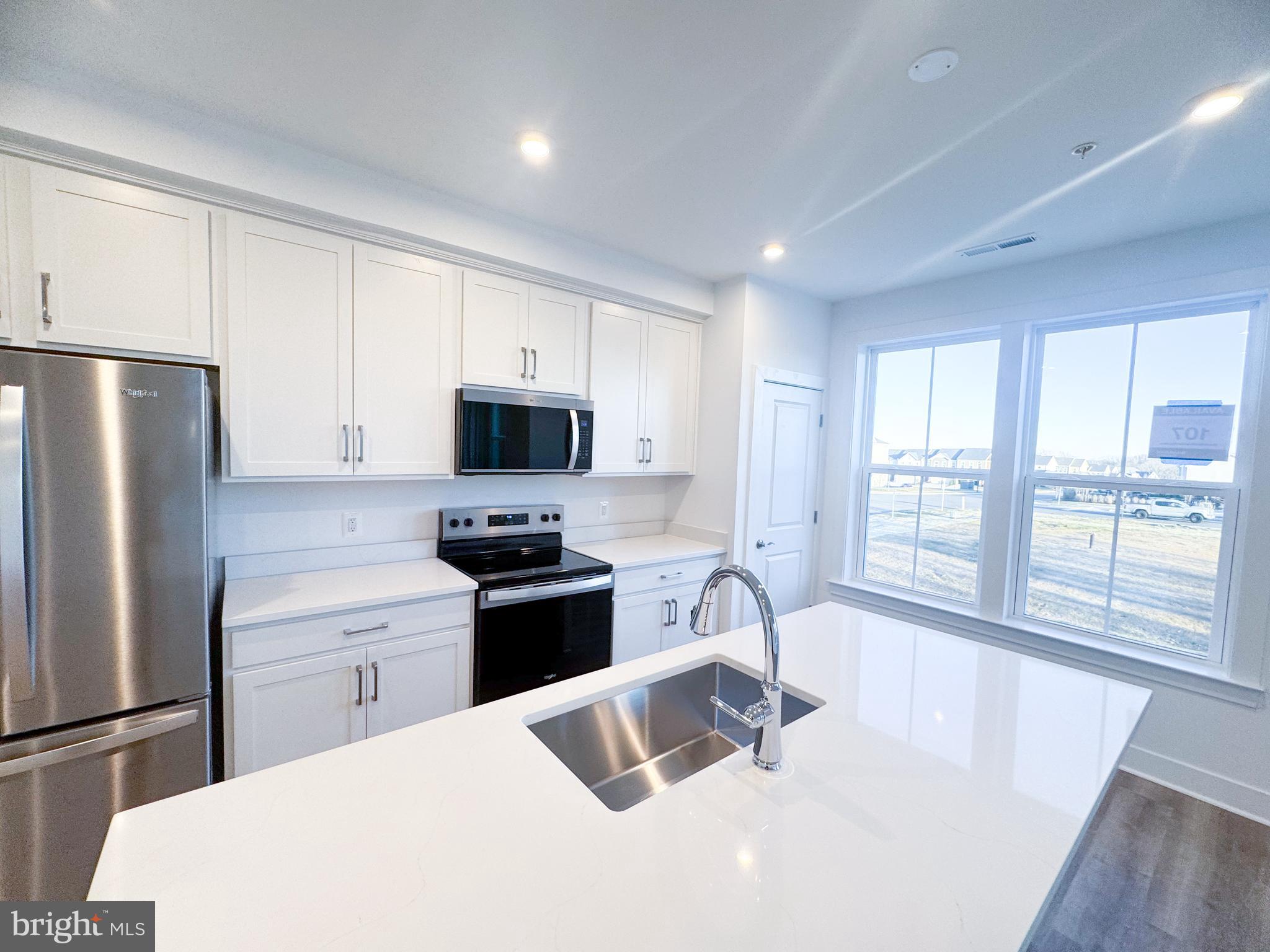 242 Violet Way, Unit 1 Stafford, VA 22554 - Photo 5 of 56