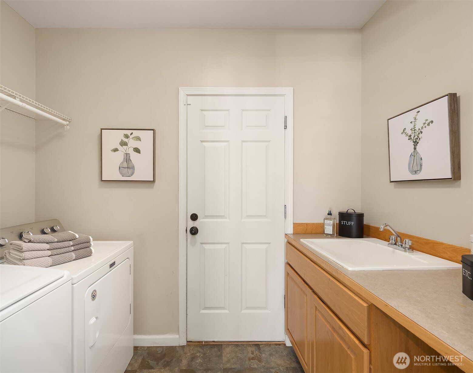 328 210 Street Southeast Bothell, WA 98021 - Photo 19 of 38 a bathroom with a sink a vanity and a mirror