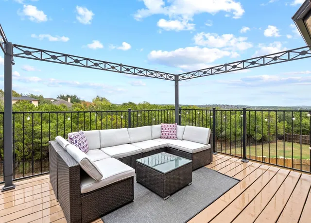 $585,000 | 150 Manchester Lane, Austin, TX 78737