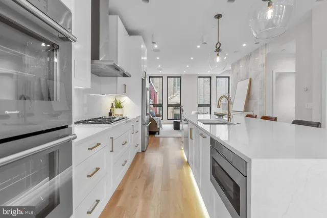 $1,595,000 | 1101 Christian Street, Unit 3, Philadelphia, PA 19147