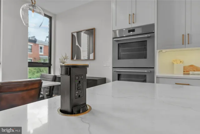 $1,595,000 | 1101 Christian Street, Unit 3, Philadelphia, PA 19147