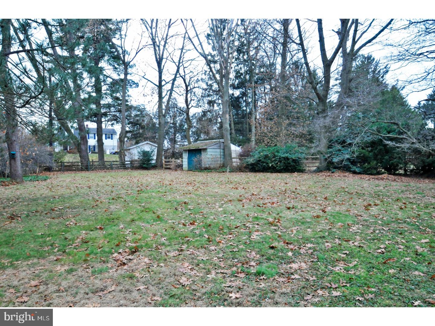 306 Spruce Road Flourtown, PA 19031 - Photo 13 of 13 Back Yard