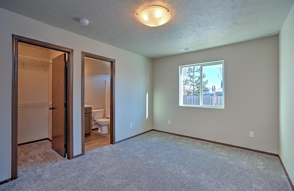 10422 West Lingonberry Road Cheney, WA 99004 - Photo 8 of 10 Gallery Image 8