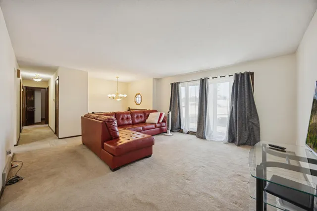 $384,900 | 3256 Hampshire Avenue North, Crystal, MN 55427