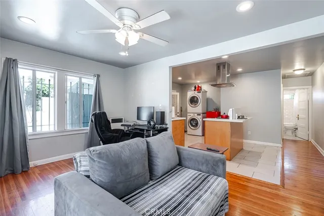 $720,000 | 1216 North St Andrews Place, Los Angeles, CA 90038