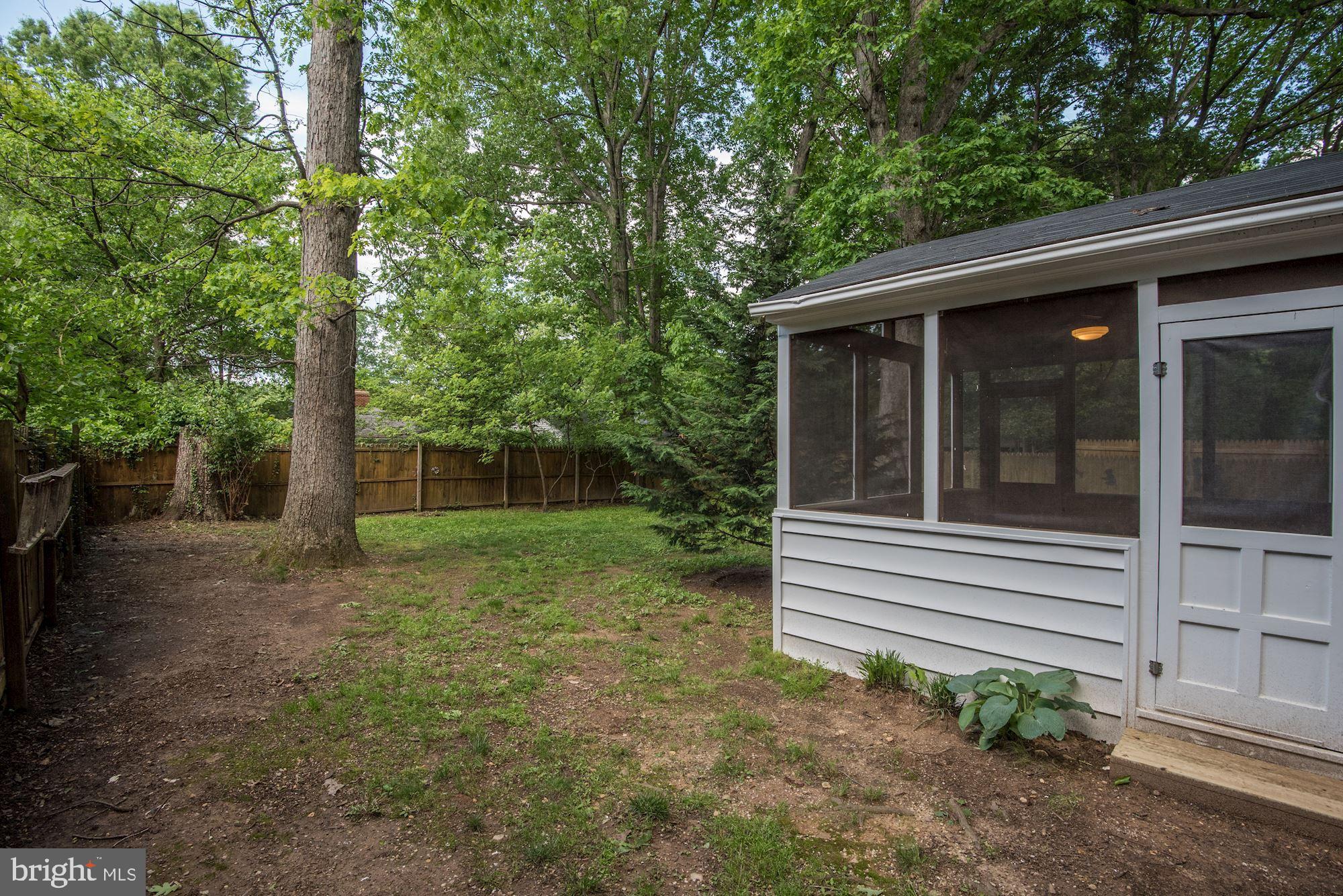 12 Devon Road Silver Spring, MD 20910 - Photo 23 of 24 Fenced Yard